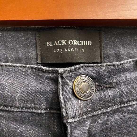 Black Orchid Noah Ankle Fray Jeans Sz 27 - Picture 5 of 7